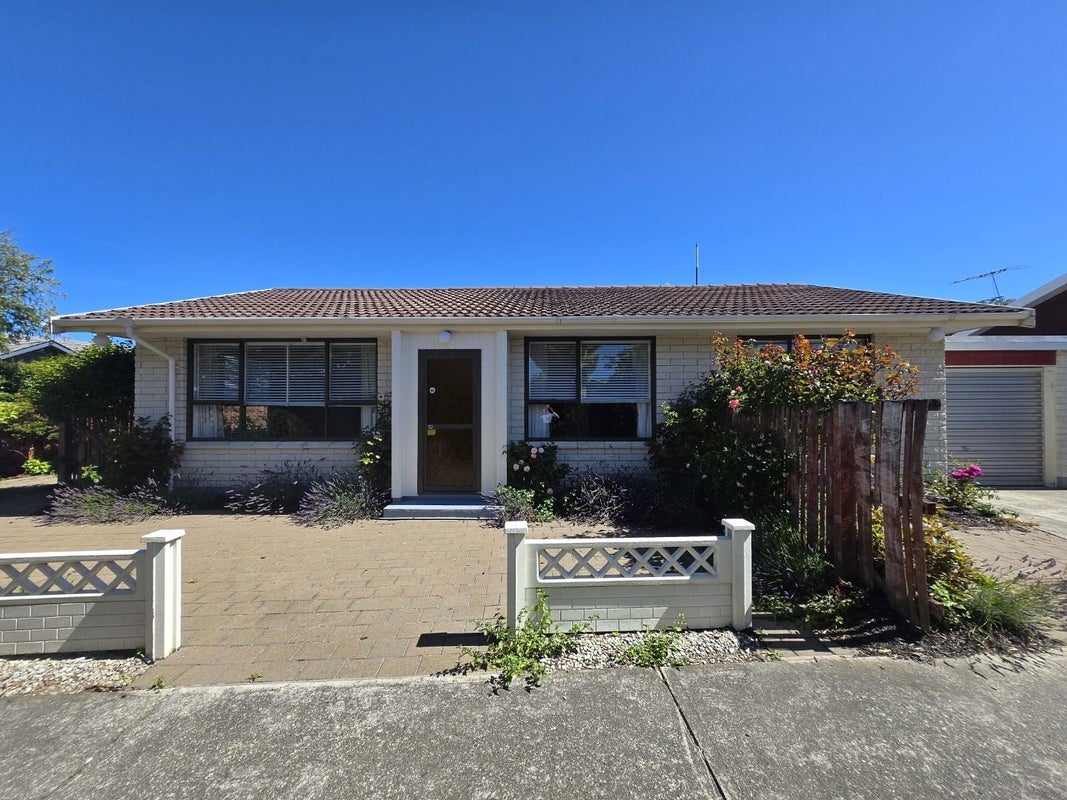 1/23B Juniper Place, Burnside, Christchurch - Carousel 1