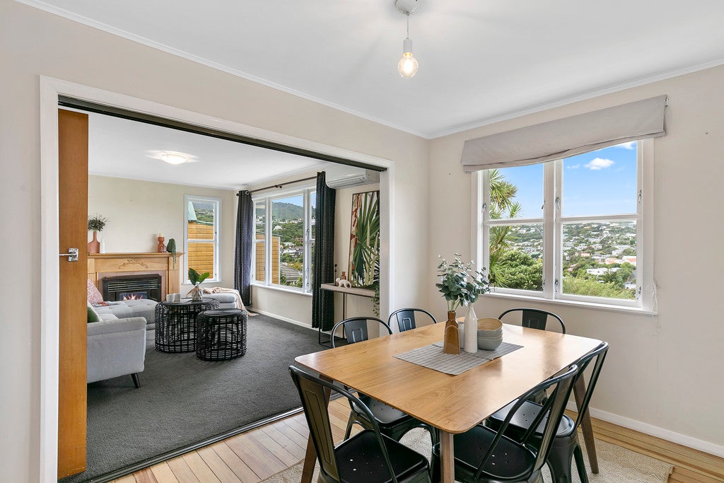 9 Winston Street, Crofton Downs, Wellington - Carousel 1