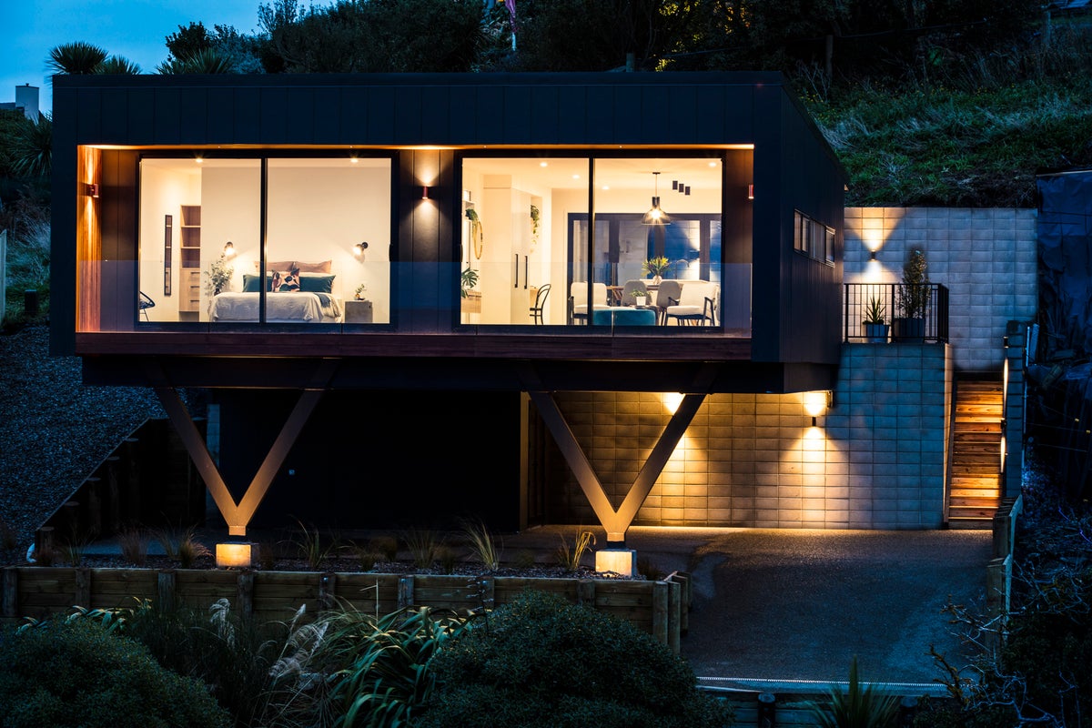 6/2 Clayton Street, Saint Clair, Dunedin - Carousel 2