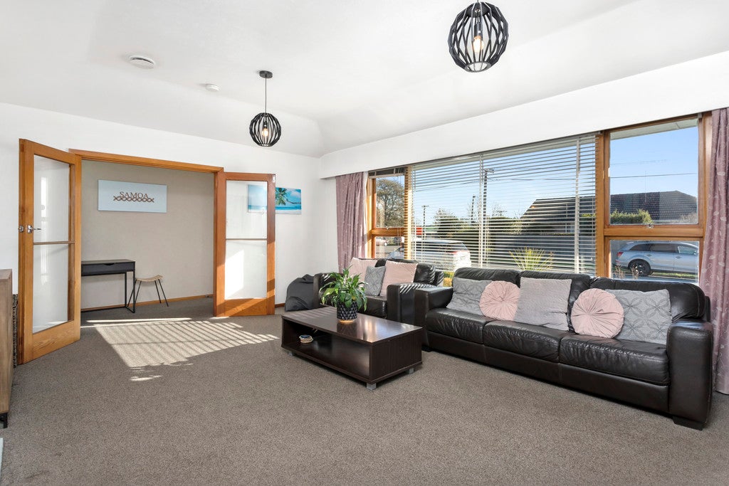 2 Erin Crescent, Mairehau, Christchurch - Carousel 2