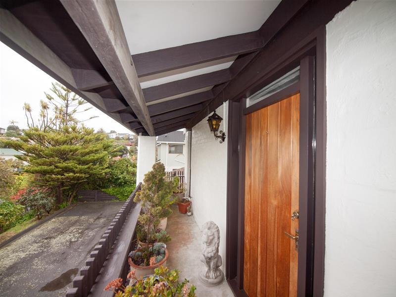 141L Churton Drive, Churton Park, Wellington - Carousel 12