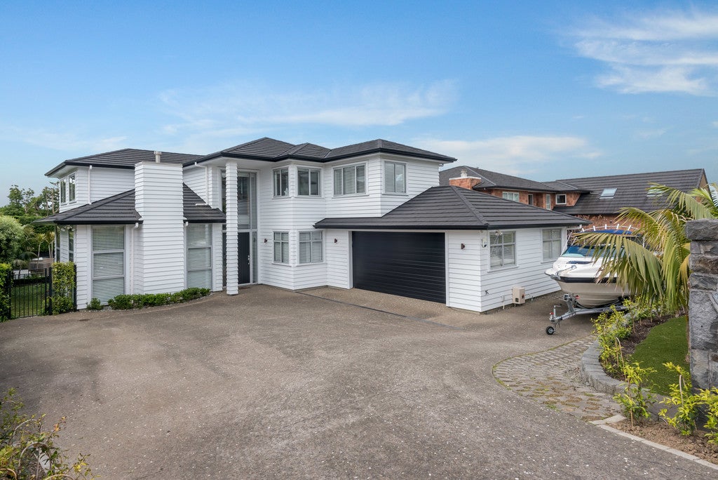 4 Oceania Place, Mellons Bay, Auckland - Carousel 1