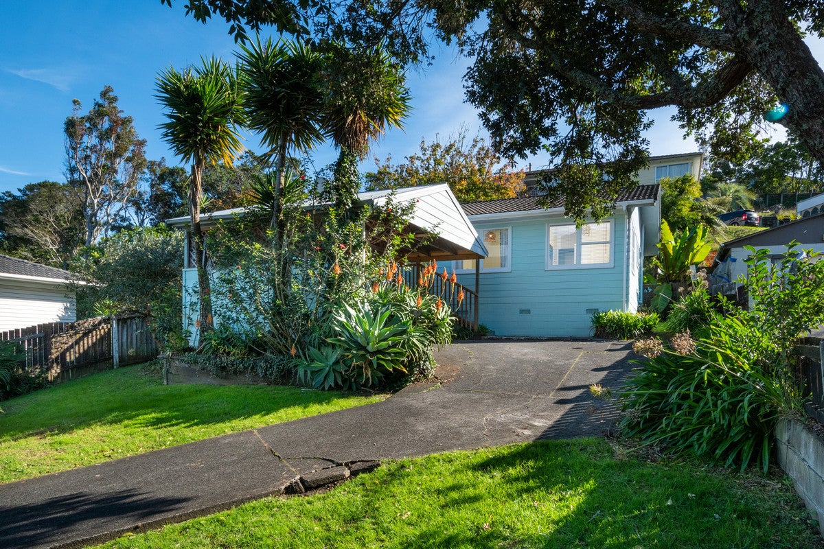 10 Scotstoun Place, Glen Eden, Auckland - Carousel 2