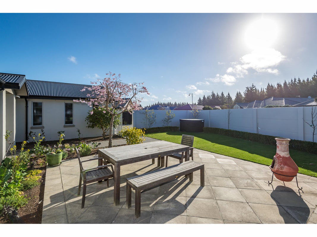 28 Ruahine Place, Parklands, Christchurch - Carousel 2