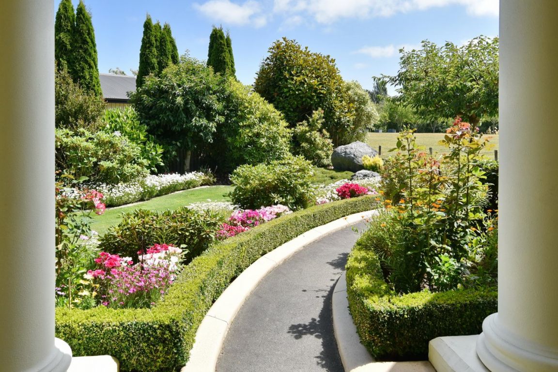 90 Willowview Drive, Redwood, Christchurch - Carousel 2