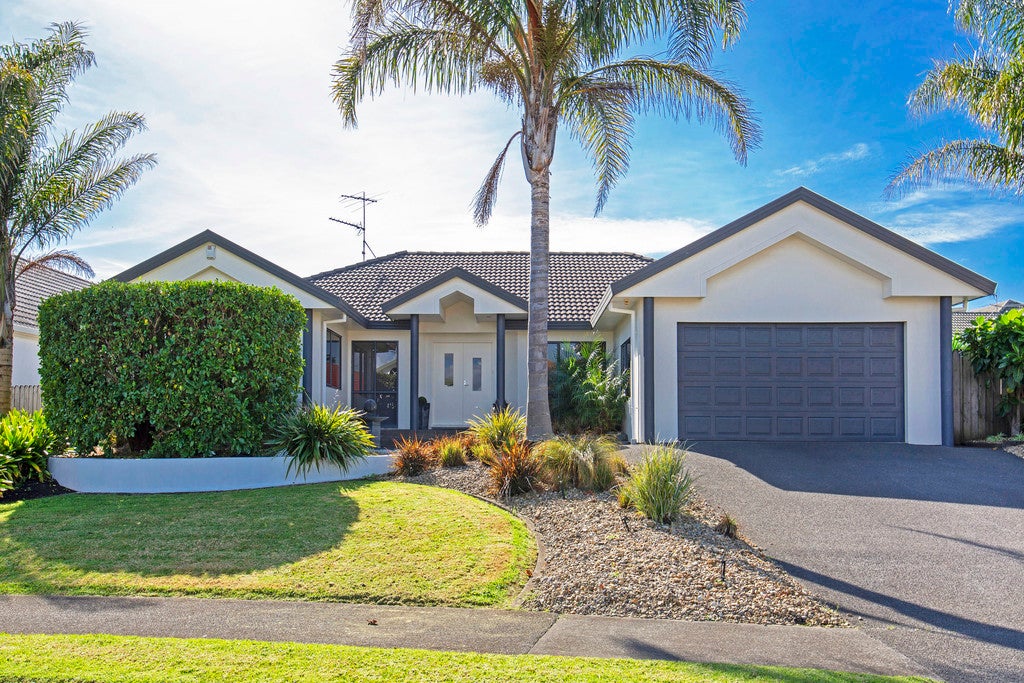 14 Thirlmere Rise, Northpark, Auckland - Carousel 1