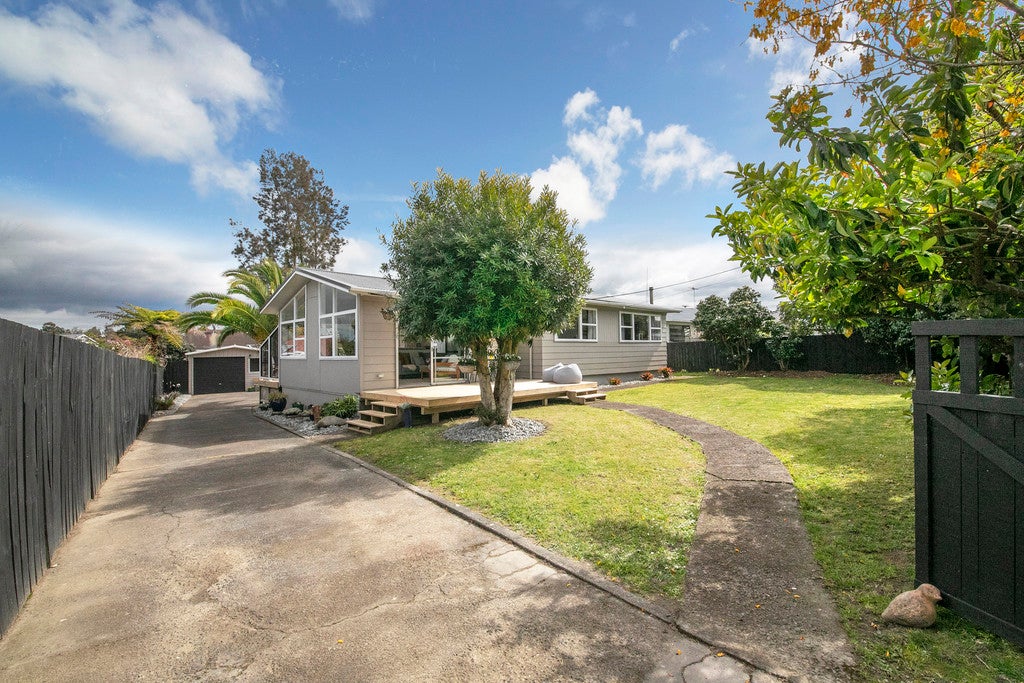 14 Great North Road, Riverhead, Riverhead - Carousel 1