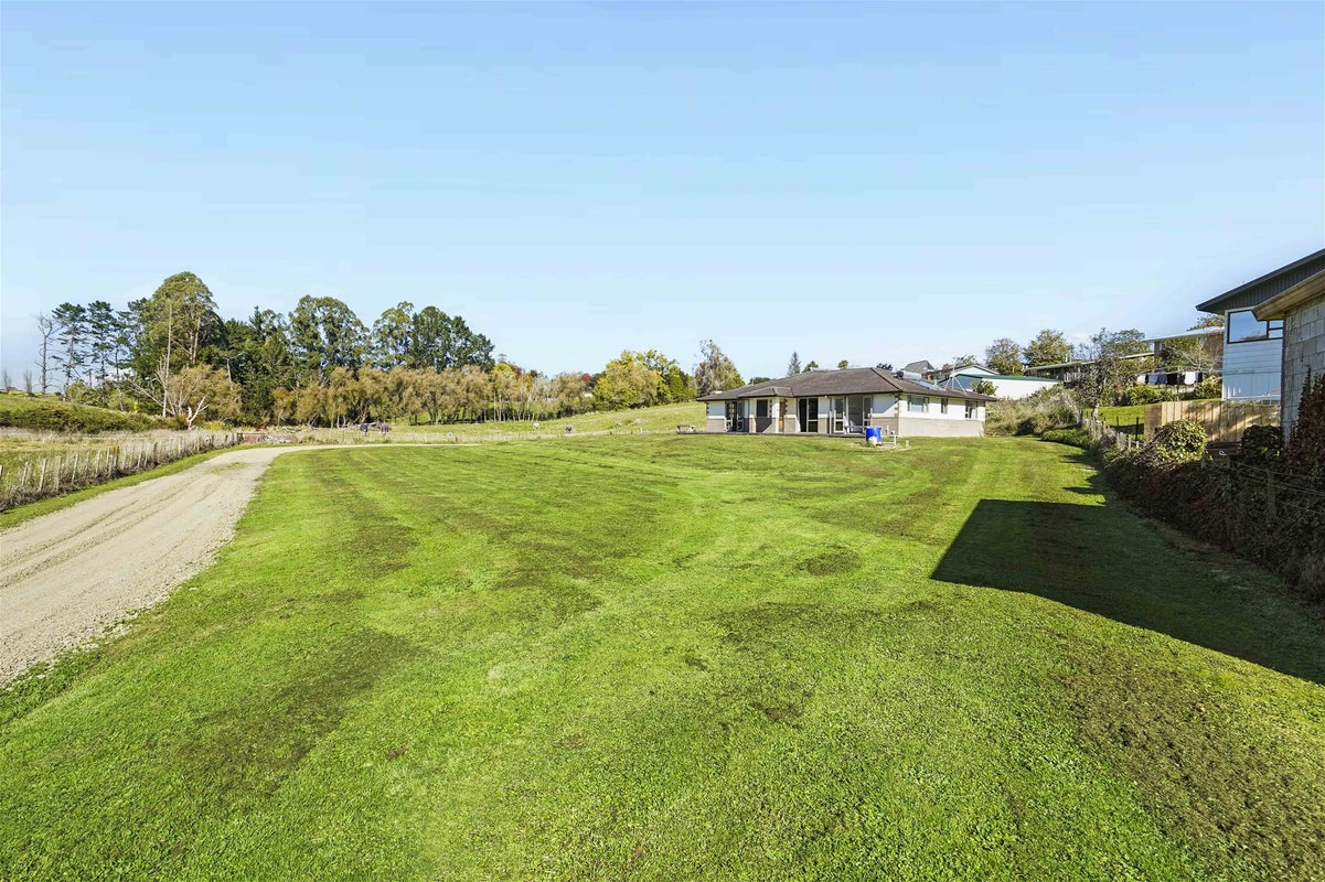 52 Exeter Street, Glenview, Hamilton - Carousel 19