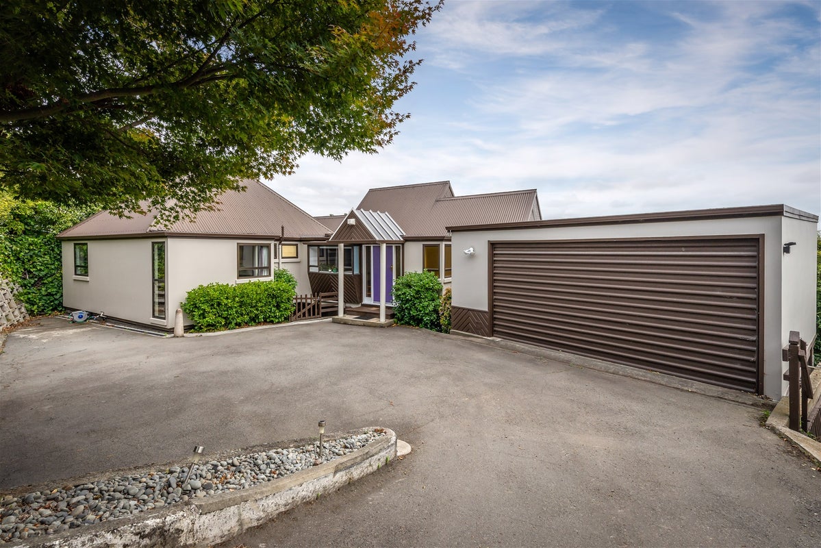 2 Roland Lane, Mount Pleasant, Christchurch - Carousel 2