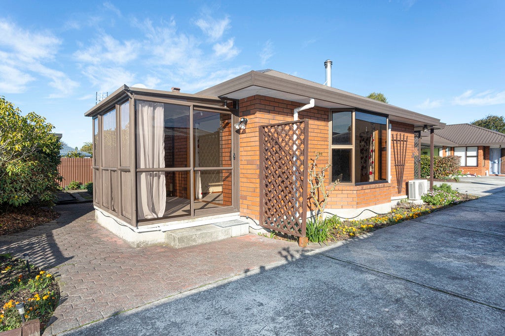 8A Grassmere Street, Papanui, Christchurch - Carousel 2