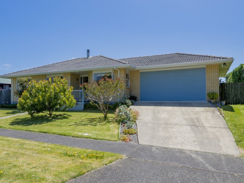 8 Hicks Crescent, Waikanae Beach, Waikanae - Carousel 15