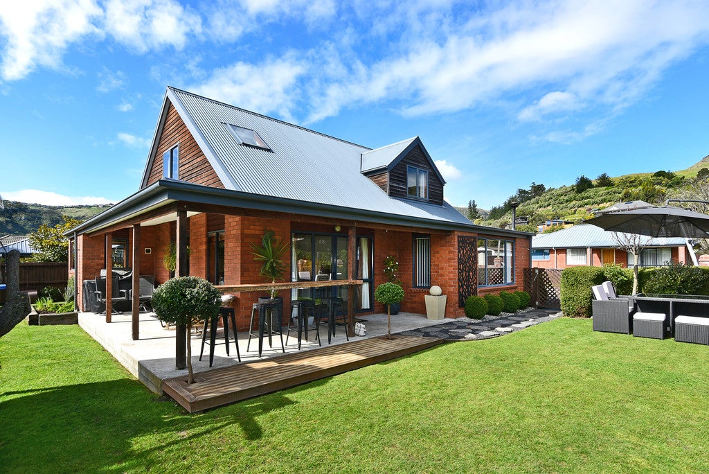 1 Carinya Lane, Heathcote Valley, Christchurch - Carousel 1