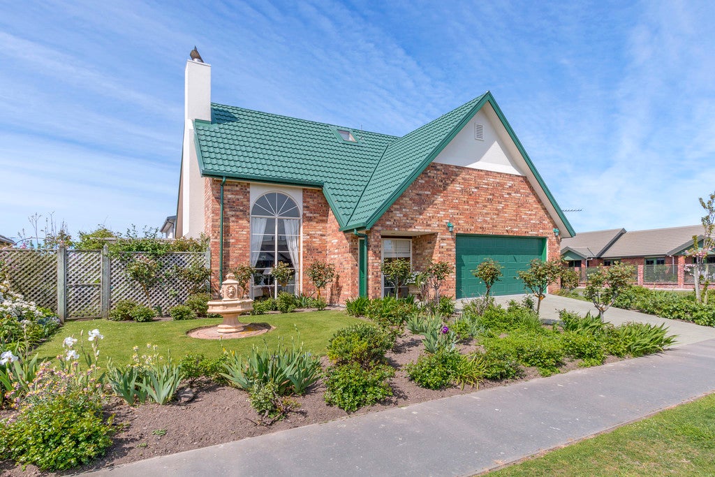 34 Orlando Crescent, Waimairi Beach, Christchurch - Carousel 1