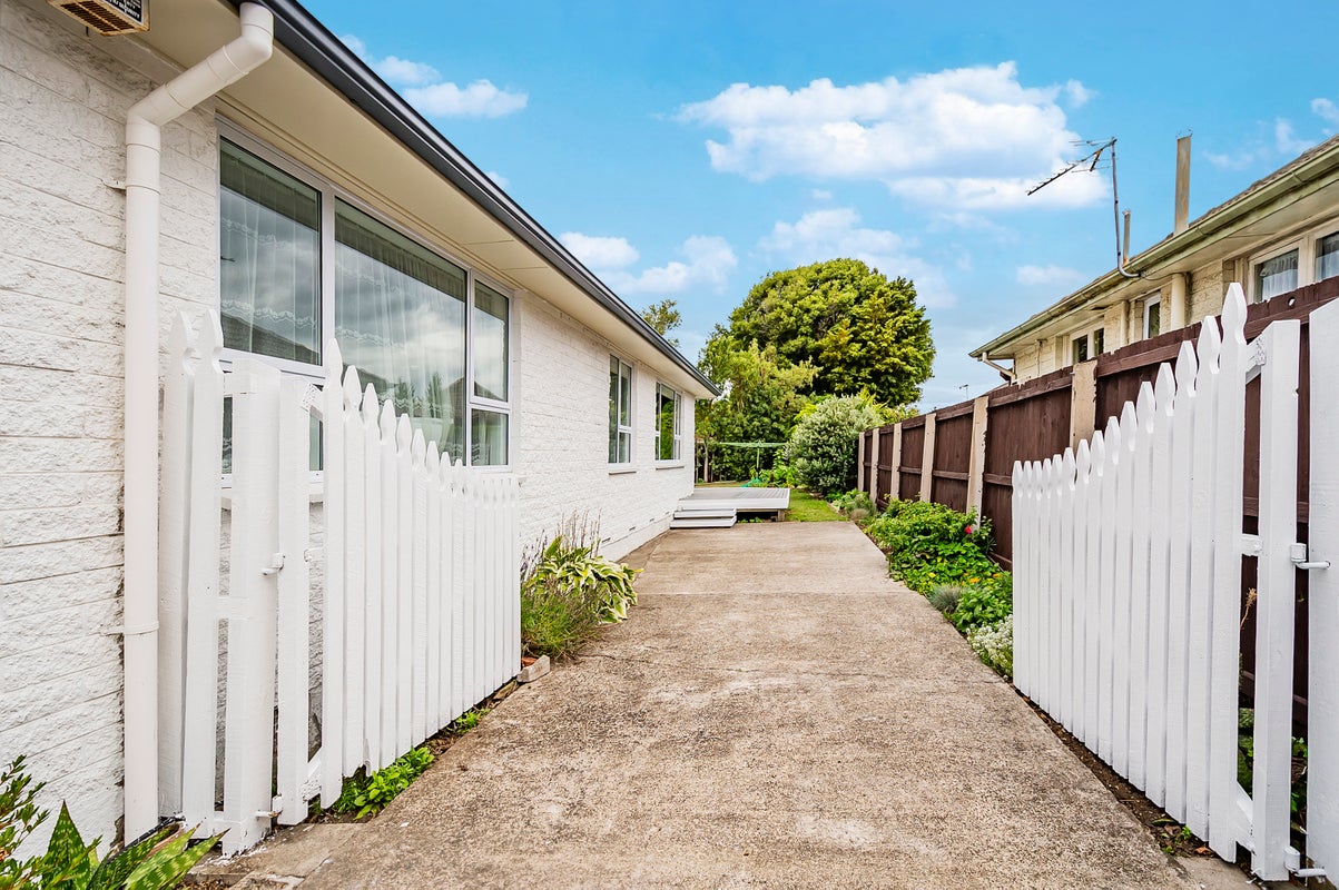 5 Greendale Avenue, Avonhead, Christchurch - Carousel 21