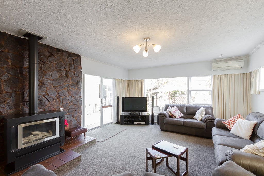 13 Wycliffe Street, Onekawa, Napier - Carousel 2