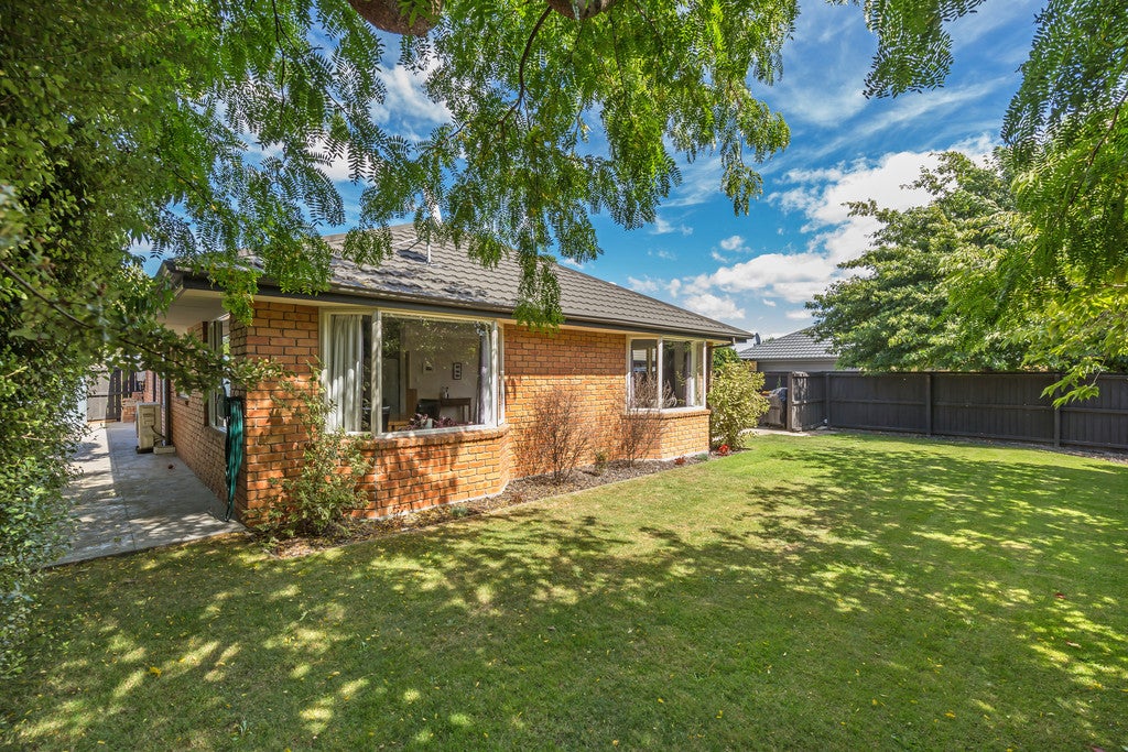 16 Ballymena Drive, Belfast, Christchurch - Carousel 17