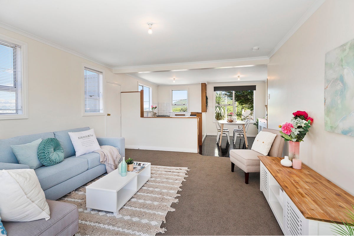 17B Whenua View, Titahi Bay, Porirua - Carousel 2
