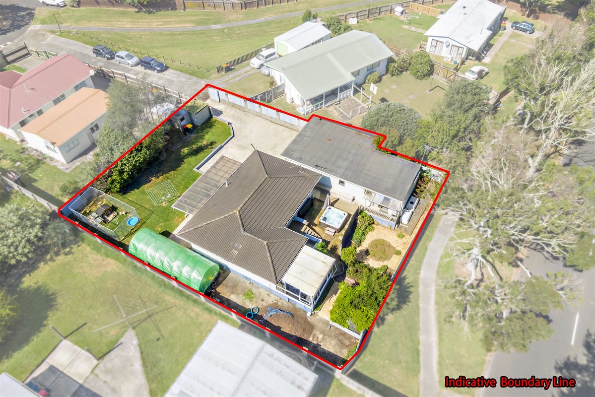 22 Chrisarda Place, Red Hill, Papakura - Carousel 21