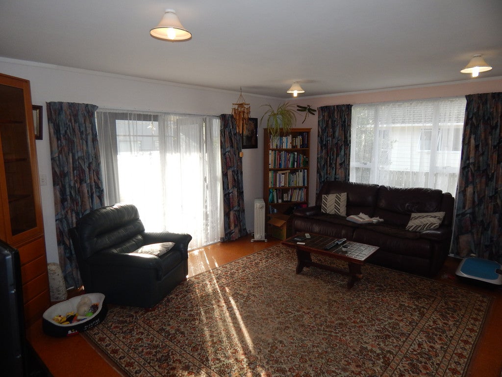 2/73 Randwick Crescent, Moera, Lower Hutt - Carousel 2