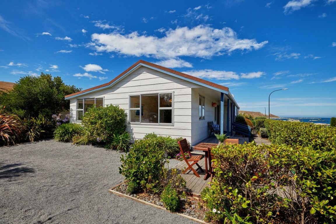 144 South Bay Parade, South Bay, Kaikoura - Carousel 35