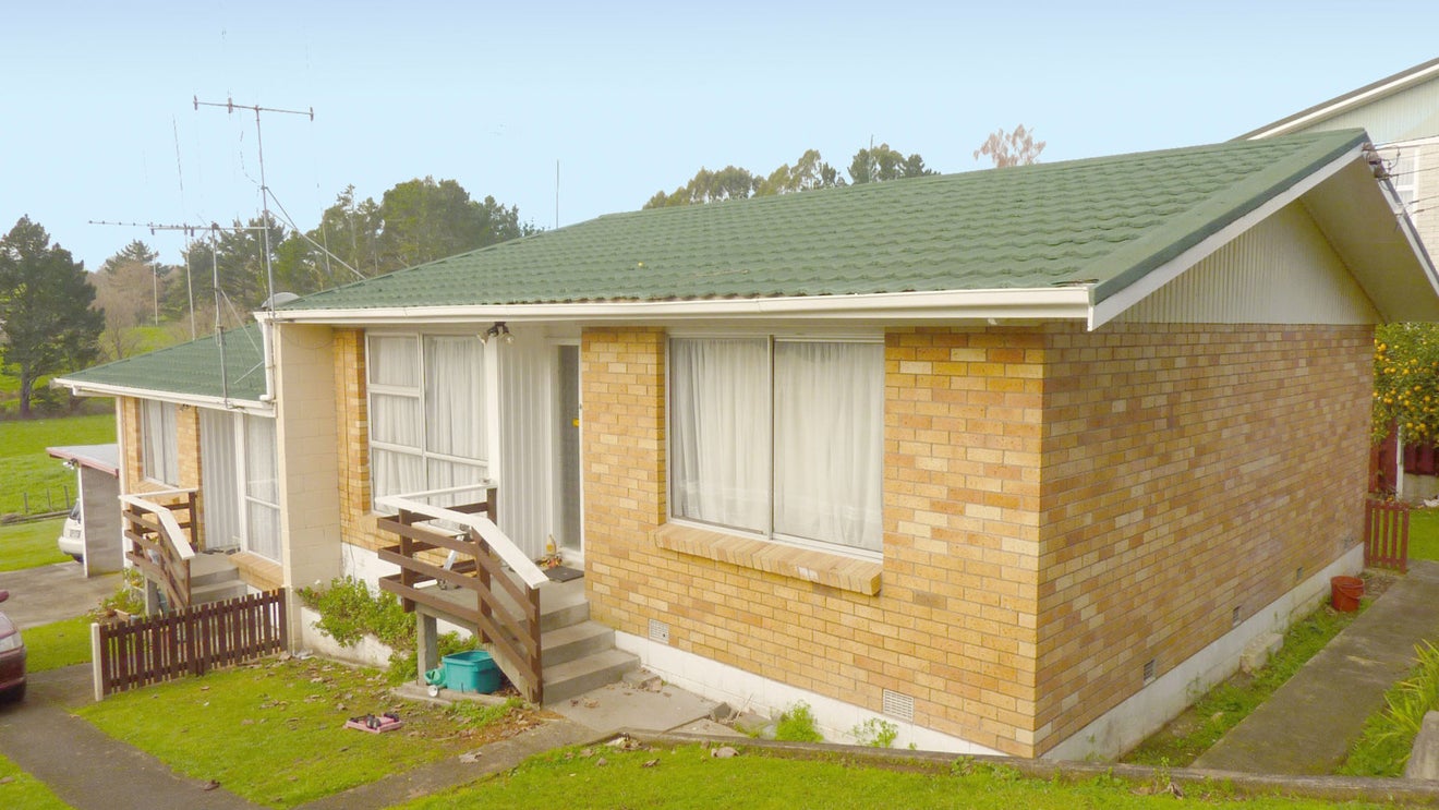 48A Acacia Crescent, Glenview, Hamilton - Carousel 2
