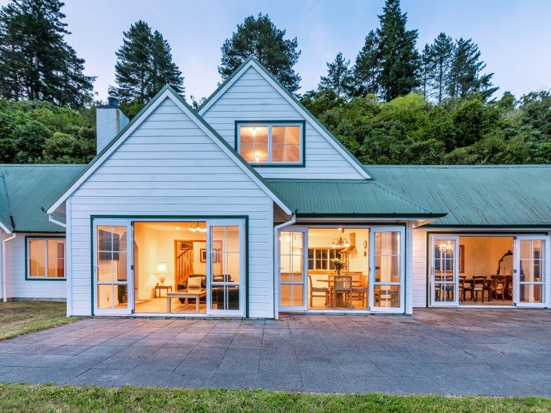 26 Brunette Drive, Acacia Bay, Taupo - Carousel 2