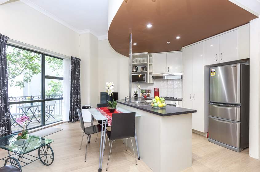 2E/18 Hobson Street, Auckland Central, Auckland - Carousel 1