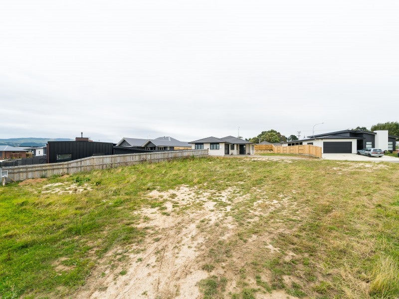 7 Coutts Way, Fitzherbert, Palmerston North - Carousel 2