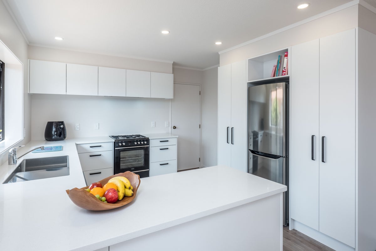 16 Kotuku Drive, Paraparaumu Beach, Paraparaumu - Carousel 2