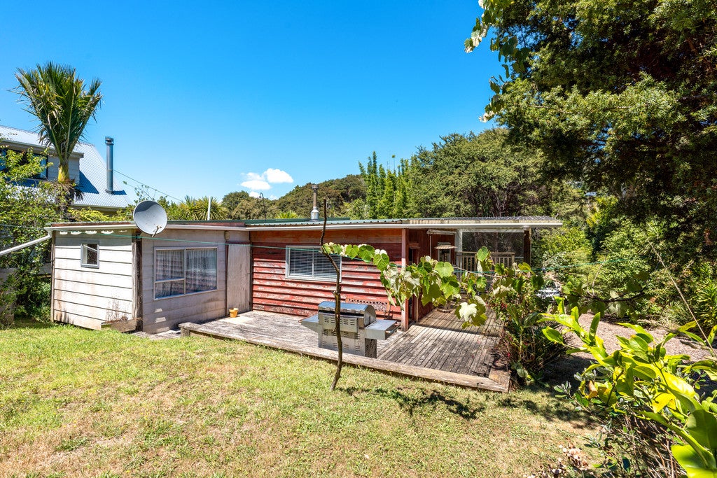 60 Te Toki Road, Ostend, Waiheke Island - Carousel 1