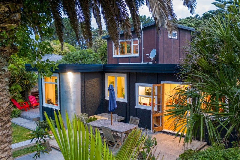 44 Ngapaki Street, Waikanae Beach, Waikanae - Carousel 1