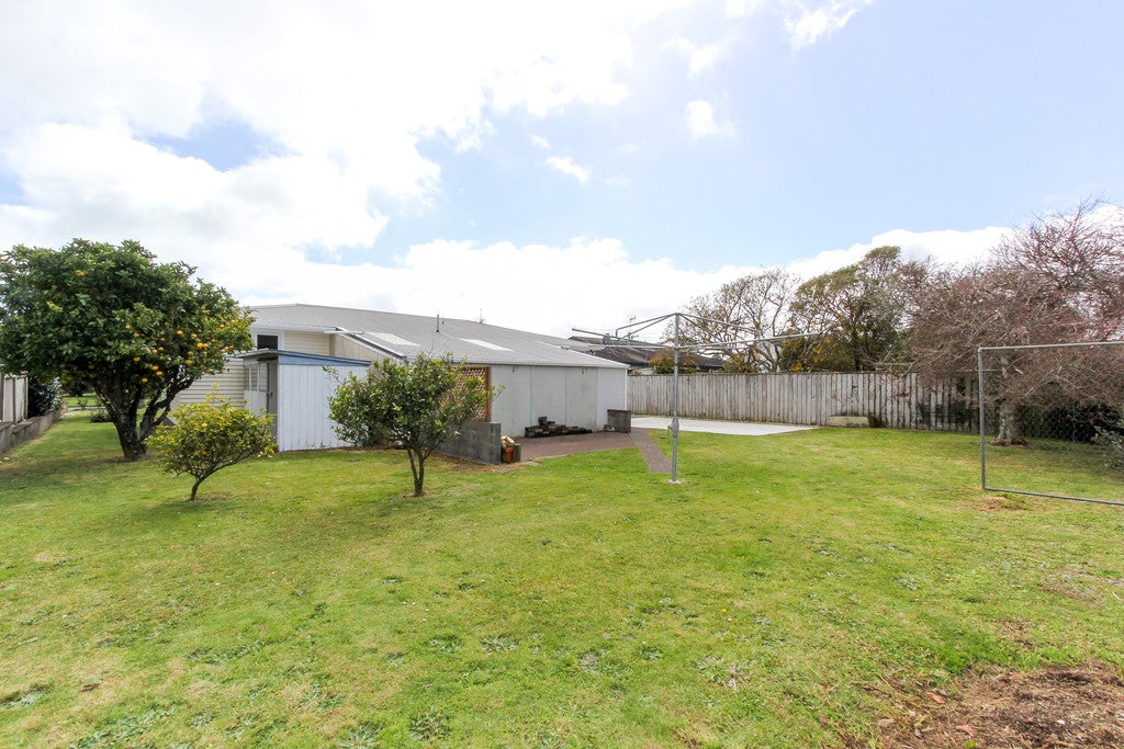 3 Smith Road, Merrilands, New Plymouth - Carousel 26
