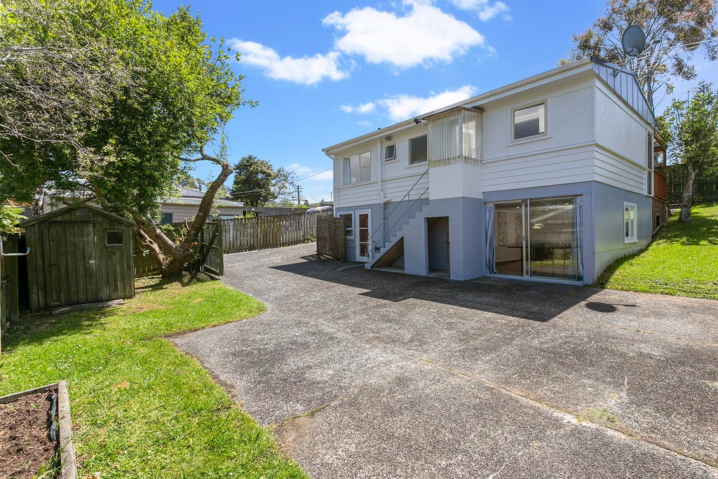 36 Stottholm Road, Titirangi, Auckland - Carousel 2