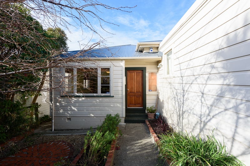 83 Stanley Street, Berhampore, Wellington - Carousel 2