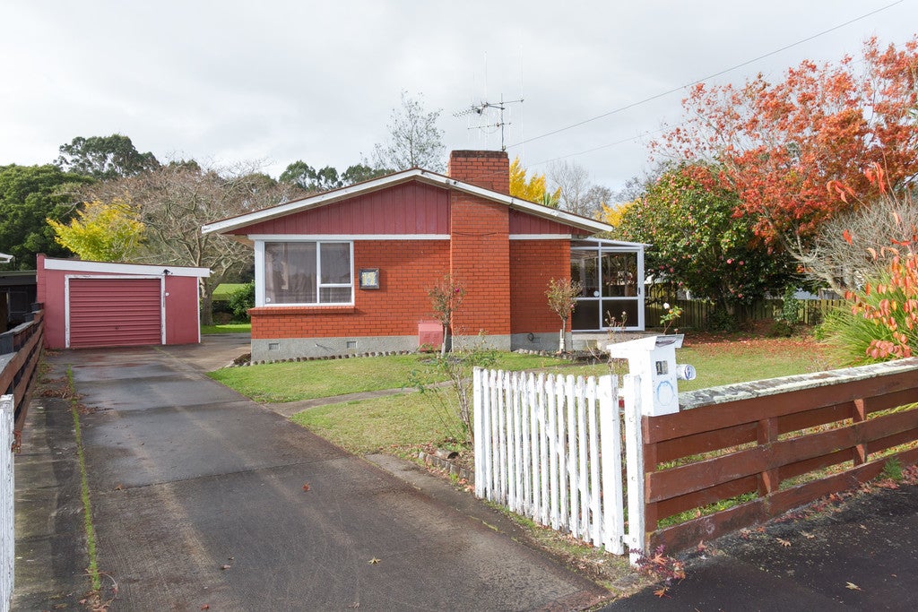 19 MacMurdo Avenue, Glenview, Hamilton - Carousel 21