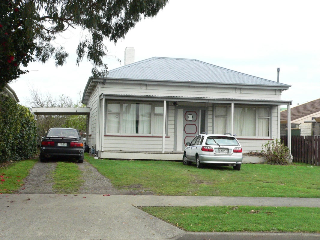 6 Hereford Street, West End, Palmerston North - Carousel 1