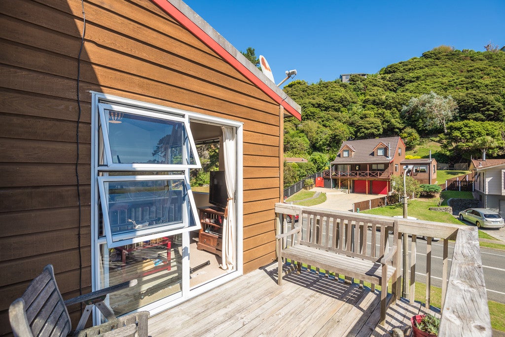17A Postgate Drive, Whitby, Porirua - Carousel 14