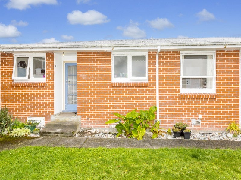 1033C Fergusson Drive, Clouston Park, Upper Hutt - Carousel 2