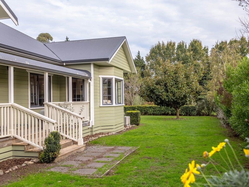 0 State Highway 2, Greytown - Carousel 26