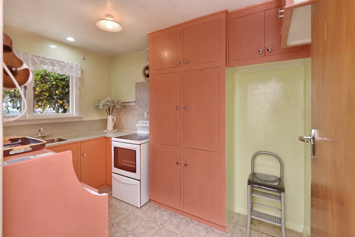 1/4 Hudson Street, Bryndwr, Christchurch - Carousel 13
