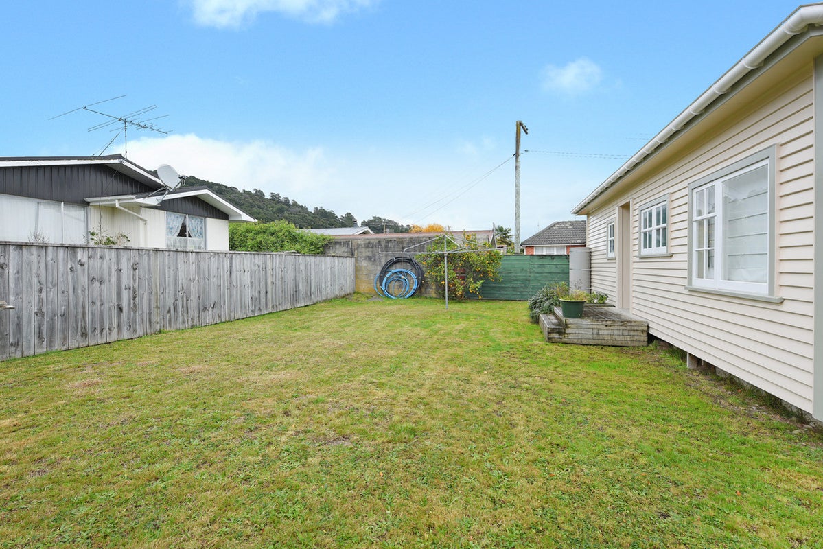 5 Wilford Street, Wallaceville, Upper Hutt - Carousel 21