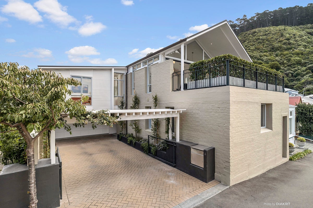 3 Poplar Grove, Thorndon, Wellington - Carousel 1