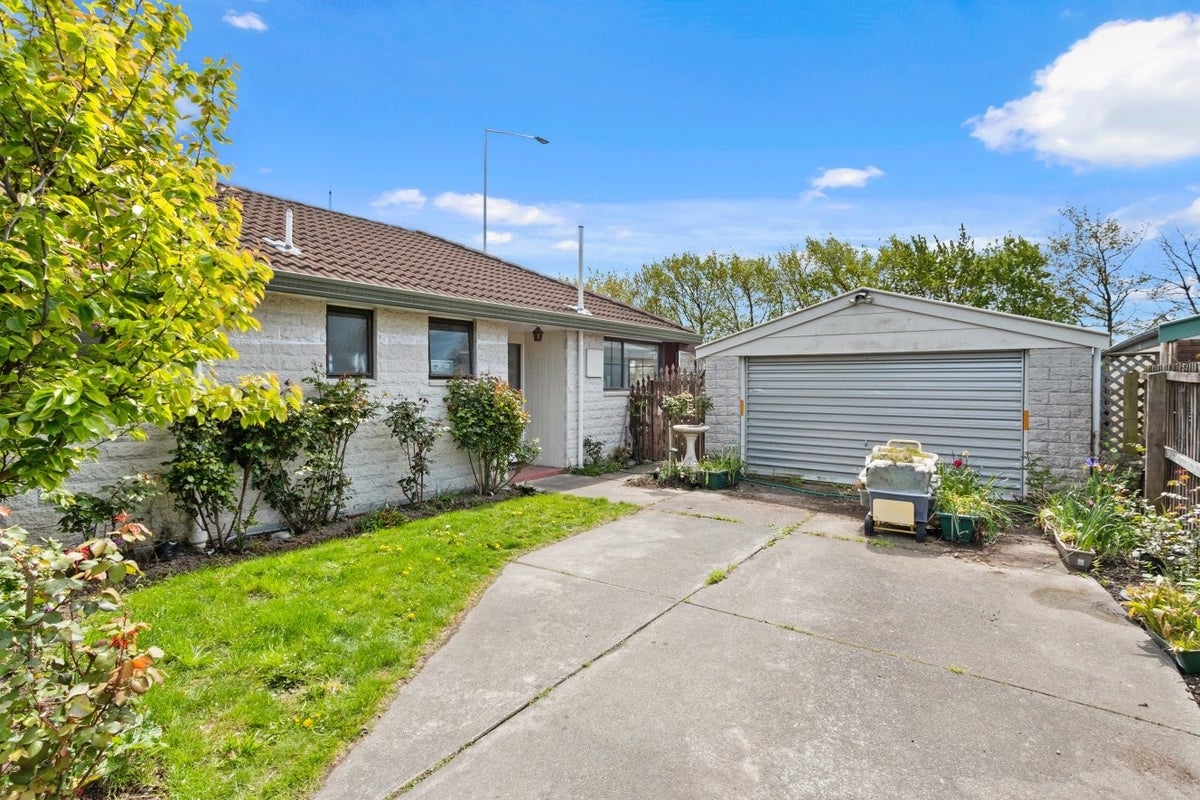 68A Sarabande Avenue, Redwood, Christchurch - Carousel 1