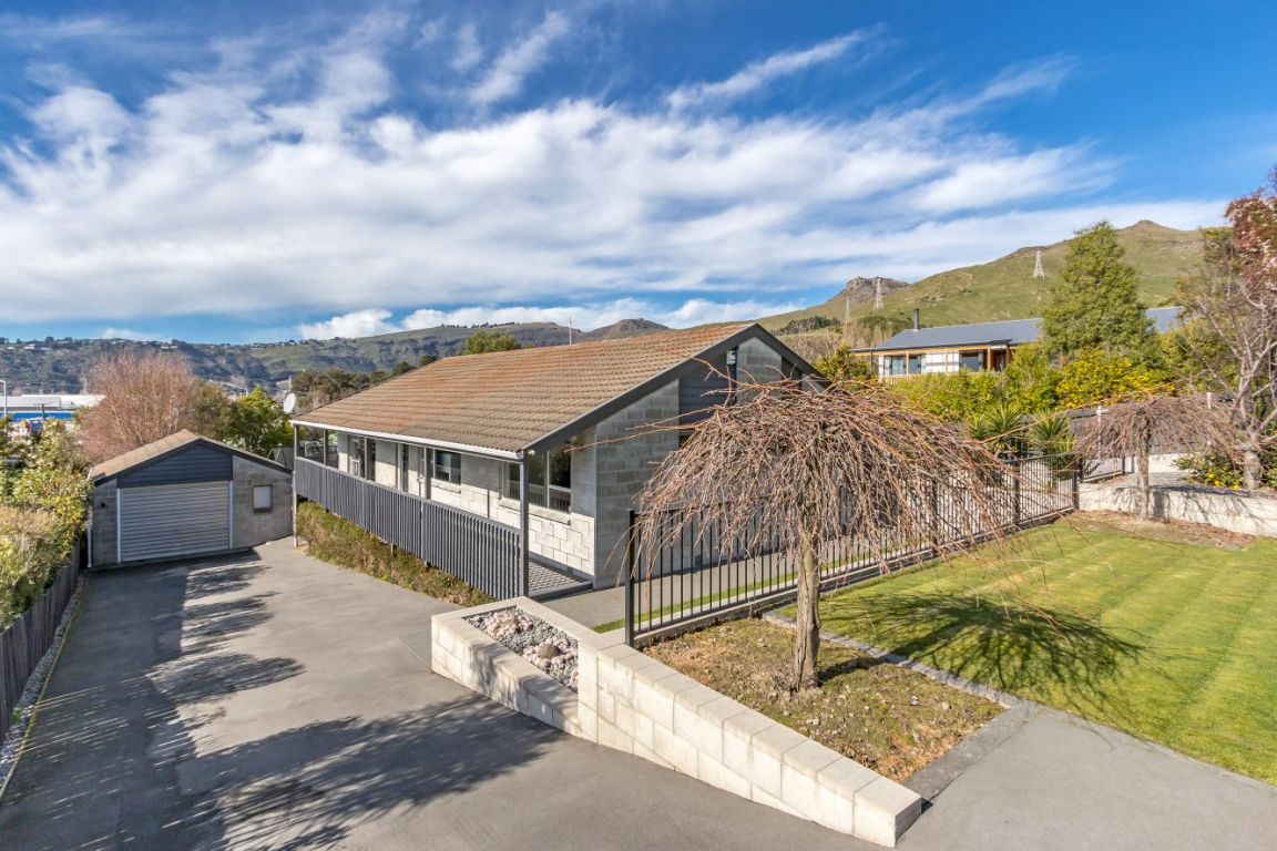 7 Avoca Valley Road, Heathcote Valley, Christchurch - Carousel 1