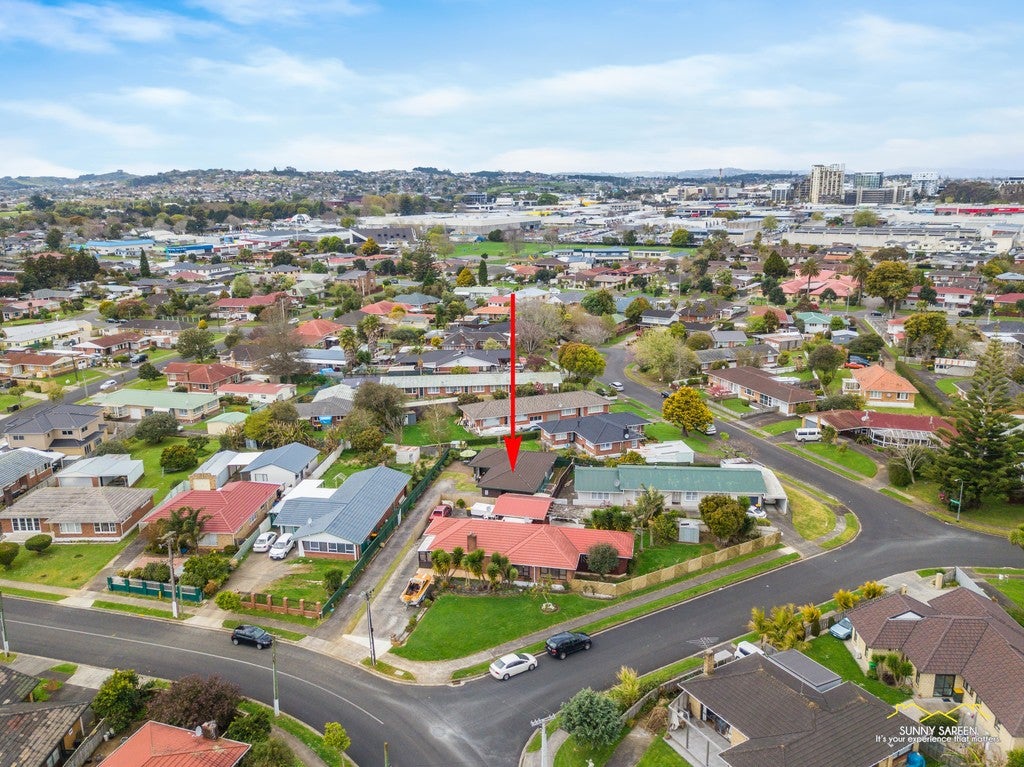 2/11 Buckingham Crescent, Papatoetoe, Auckland - Carousel 13
