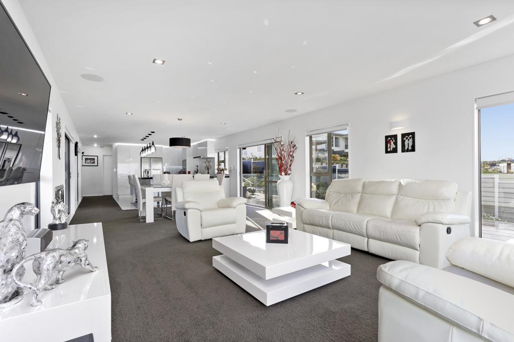 30 Manhattan Rise, Orewa, Orewa - Carousel 26