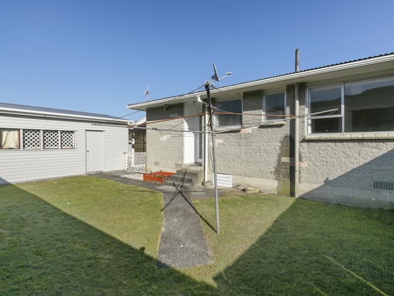 2/34 Matthews Road, Wainuiomata, Lower Hutt - Carousel 12