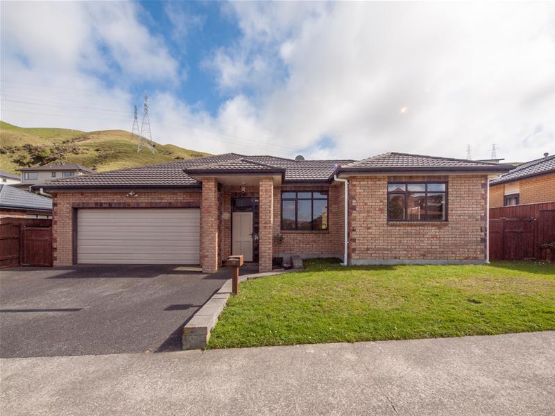 79 Amesbury Drive, Churton Park, Wellington - Carousel 1