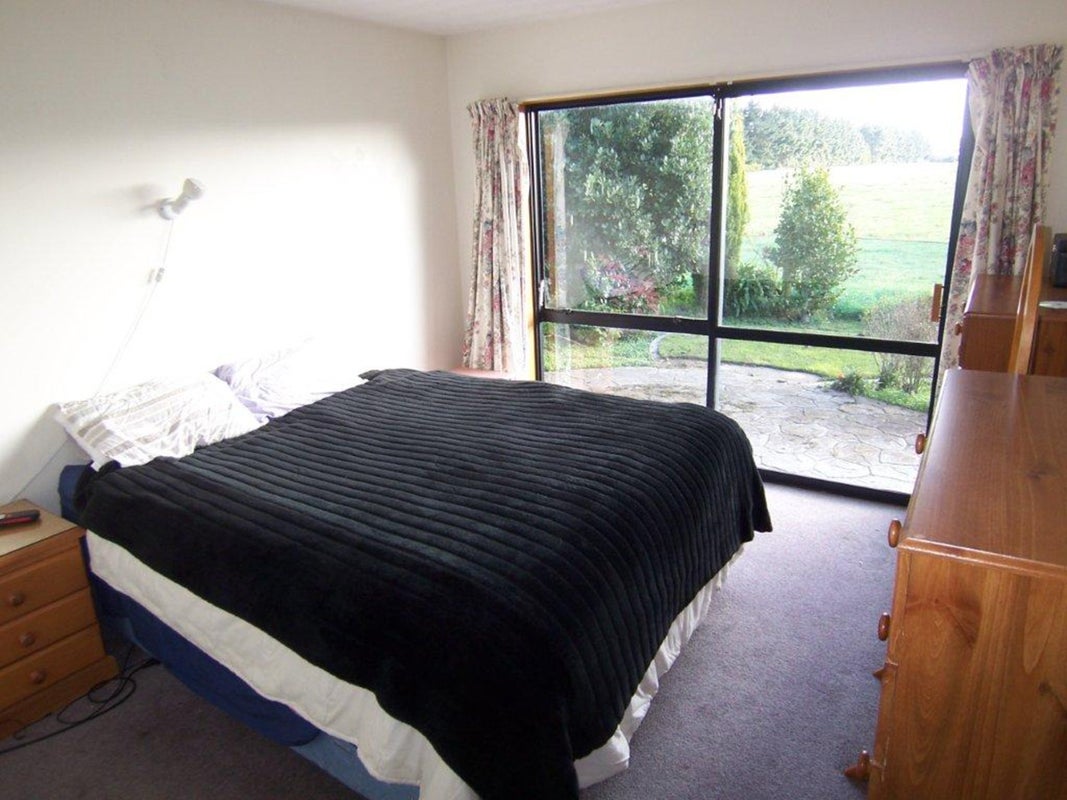 8A Lordship Place, Templeton, Christchurch - Carousel 2