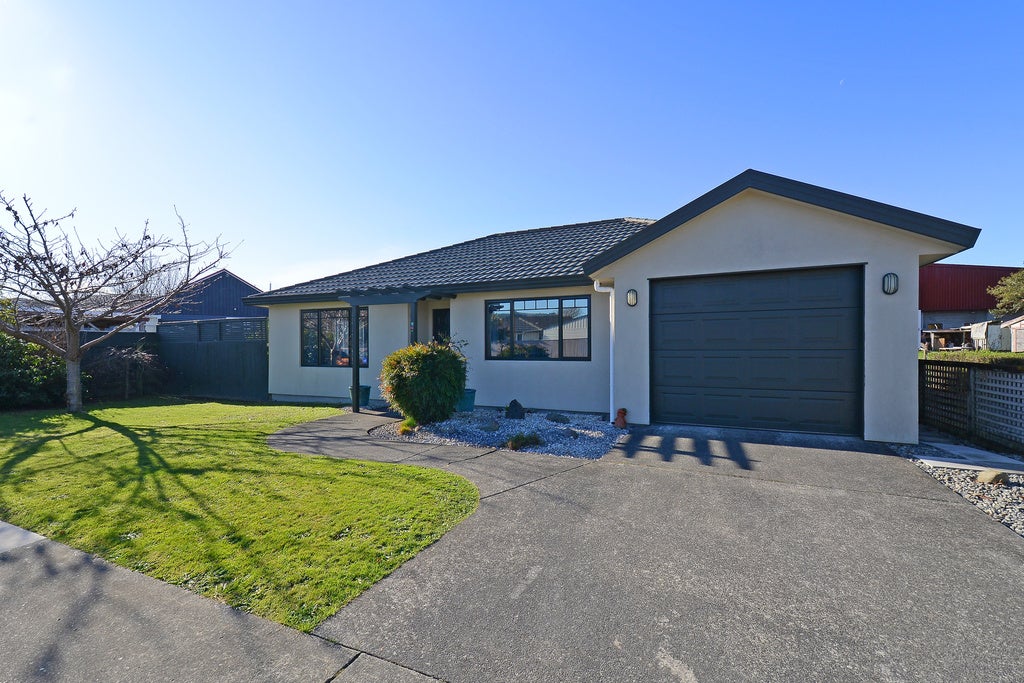 2 Byron Street, Trentham, Upper Hutt - Carousel 16